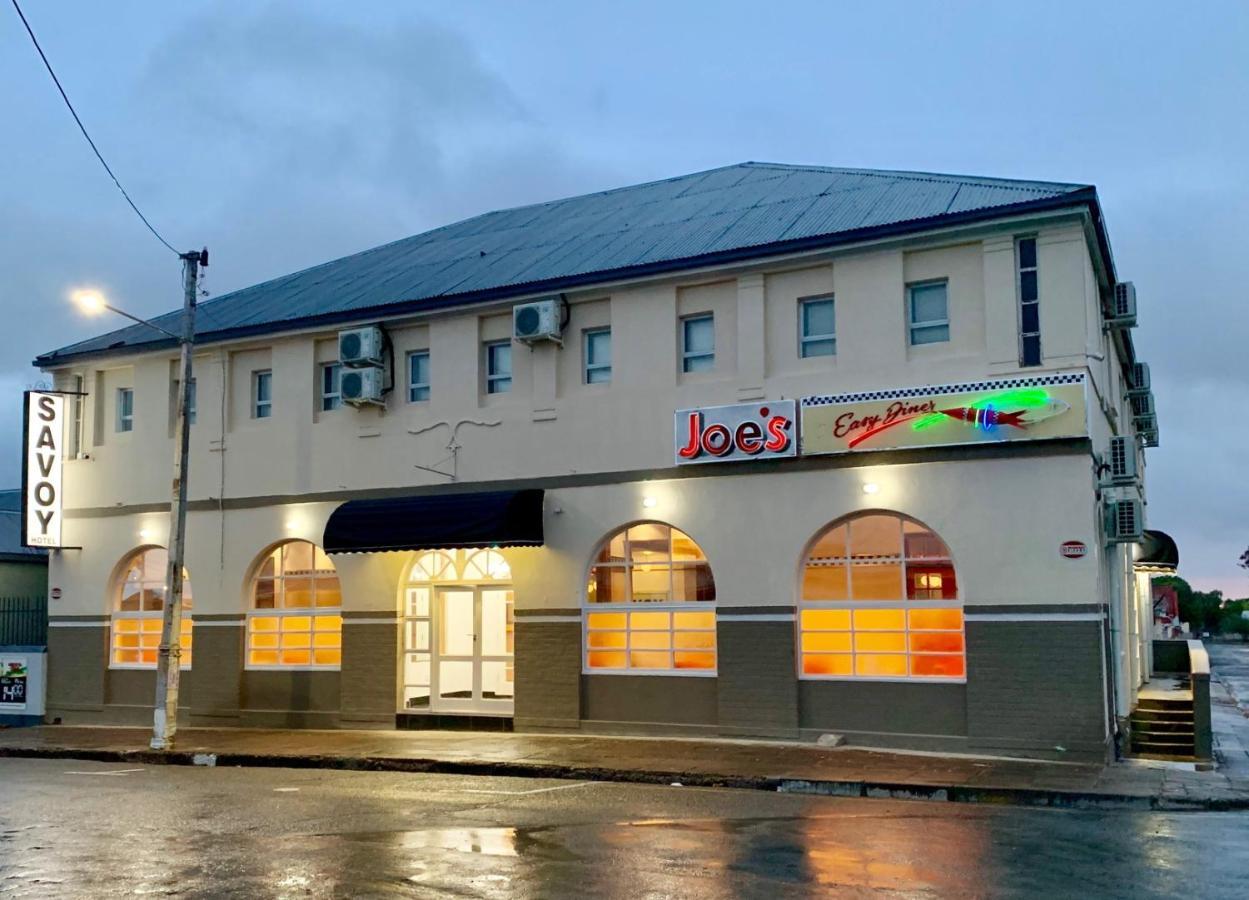 בופורט ווסט Savoy Hotel Beaufort-West מראה חיצוני תמונה