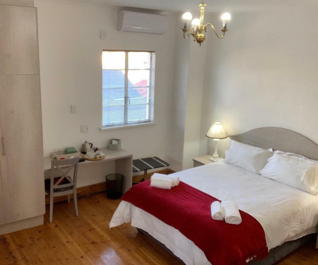 בופורט ווסט Savoy Hotel Beaufort-West מראה חיצוני תמונה